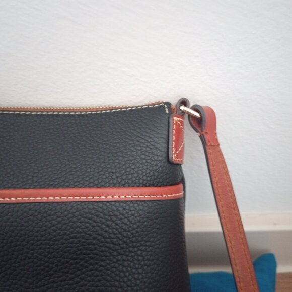 Dooney & Bourke Pebble Grain Letter Carrier Crossbody bag - Picture 3 of 8